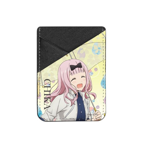 グッズ かぐや様は告らせたい 天才たちの恋愛頭脳戦 描き下ろしイラスト 藤原千花 雨の日のお出かけver スマホカードポケット 21年4月出荷予定分 アルマビアンカ キャラアニ Com